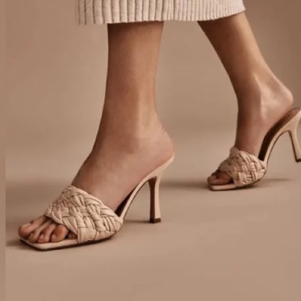 Worn once!  Marc Fisher Ltd Draya sandal size 8.5~$130